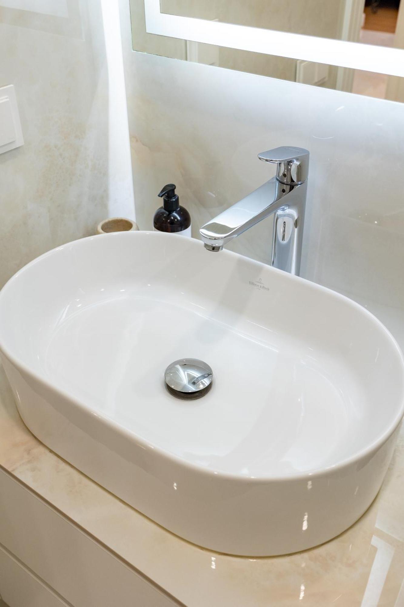 Luxury Central Apartment In Putvinskio Street Kaunas Ngoại thất bức ảnh